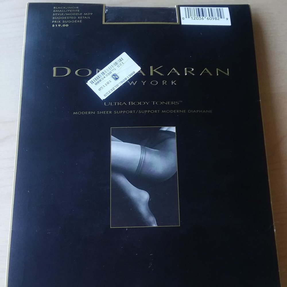 Black Tights/hosiery Donna Karan Small